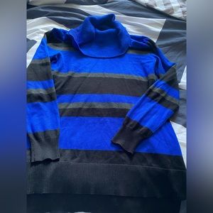 Ladies sweater. Perfect condition. Size S